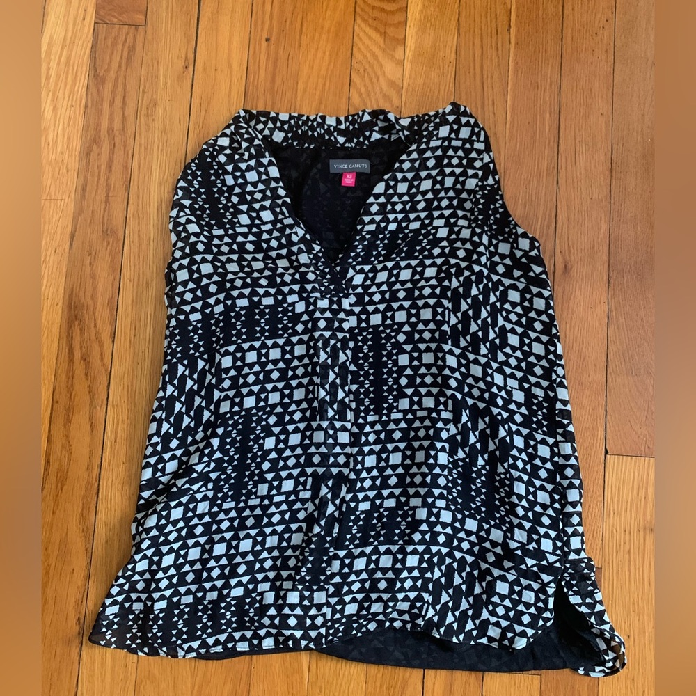 Vince camuto sleeveless blouse XS